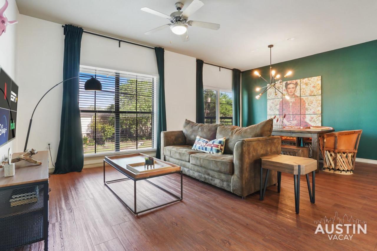 شقة Stylish 4Br With Smart Tv And Free Garage Parking أوستن المظهر الخارجي الصورة